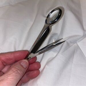 🎯 Tweezers / Magnifying Glass combo with case. Like new.